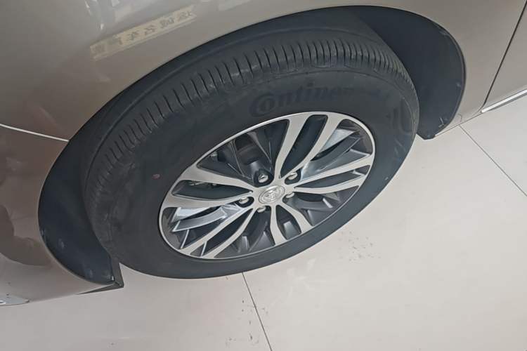 Used Buick GL8 2023 ES Lu Zun Comfort Model Left Front Wheel Hub