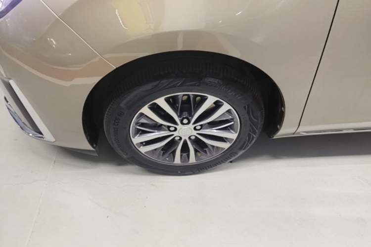 Used Buick GL8 2023 ES Lu Zun Comfort Model Left Front Wheel Hub