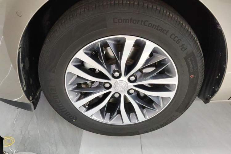Used Buick GL8 2023 ES Lu Zun Deluxe Model Left Front Wheel Hub