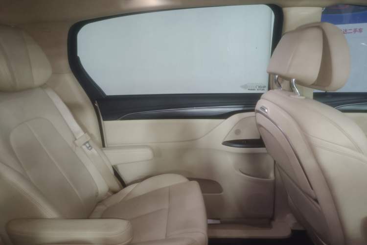 Used Buick GL8 2023 ES Lu Zun Deluxe Model Left Rear Door Interior