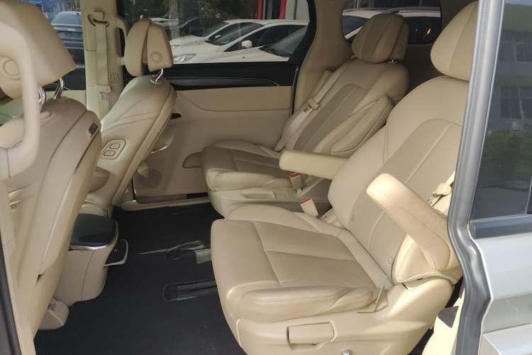 Used Buick GL8 2023 ES Lu Zun Deluxe Model Left Rear Seat