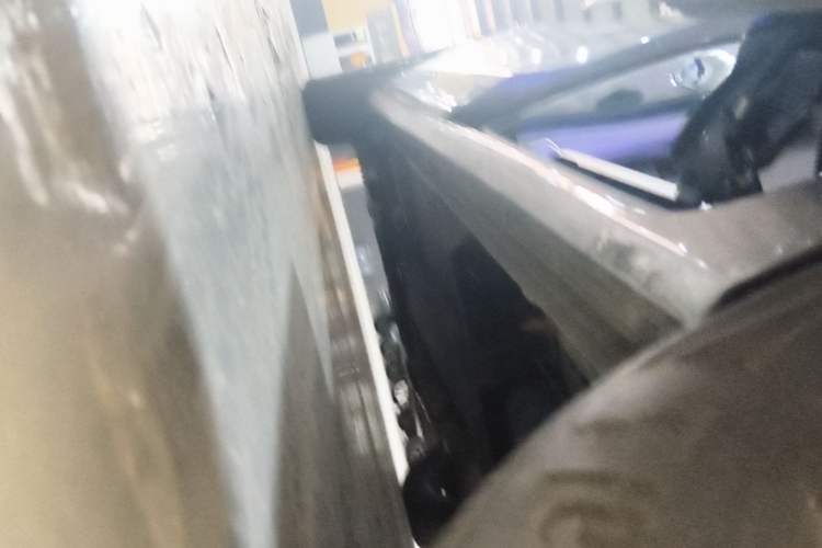 Used Buick GL8 2023 ES Lu Zun Comfort Model Left Side Sill