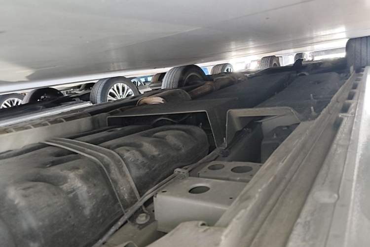 Used Buick GL8 2023 ES Lu Zun Luxury Model Left Side Sill