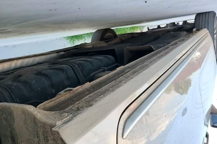 Used Buick GL8 2023 ES Lu Zun Deluxe Model Left Side Sill