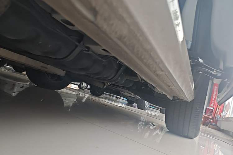 Used Buick GL8 2023 ES Lu Zun Comfort Model Left Side Sill