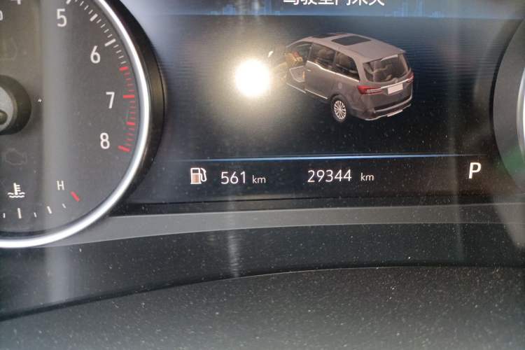 Used Buick GL8 2023 Land Executive Class 652T Luxury Model Odometer Close Up