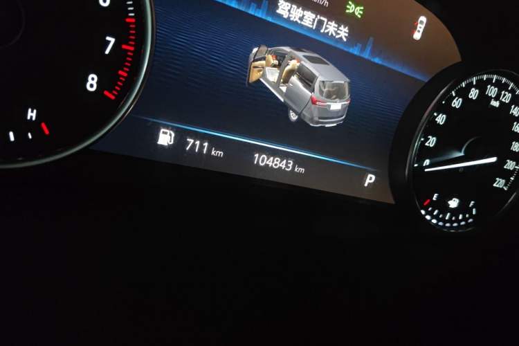 Used Buick GL8 2023 Land Executive Class Smart Enjoyment Model Odometer Close Up