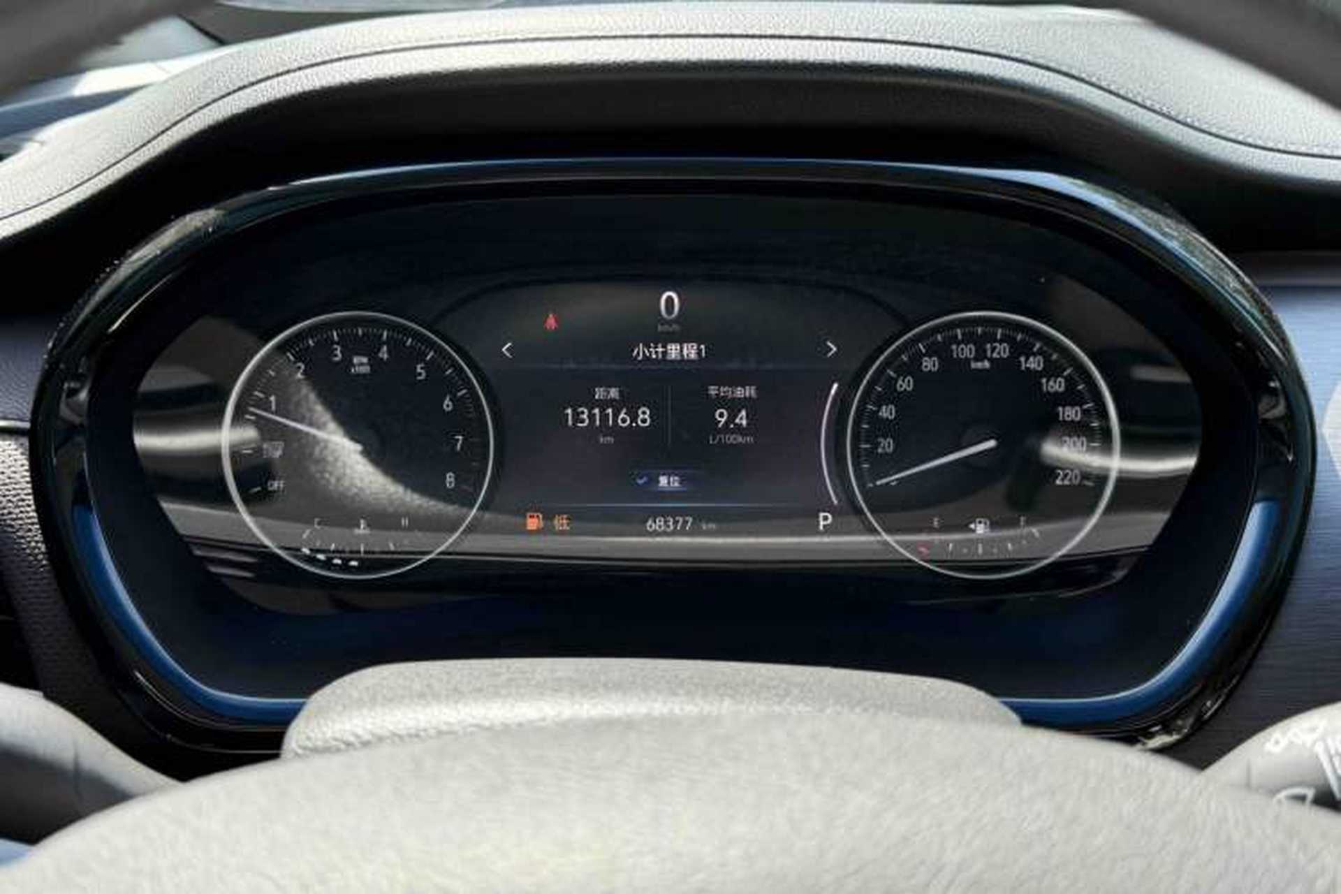 Used Buick GL8 2023 Land Executive Class Comfort Model Odometer Close Up