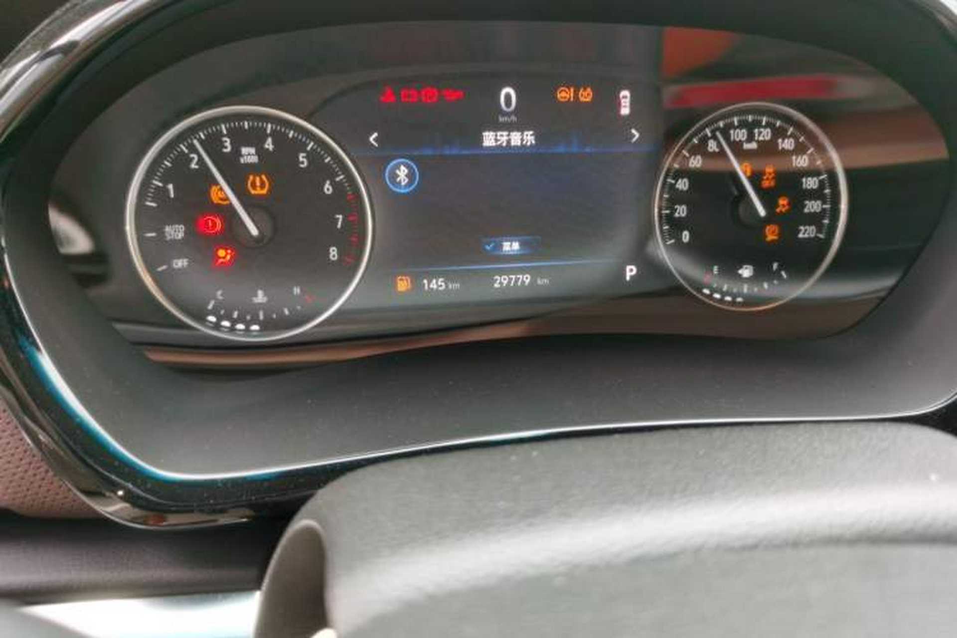 Used Buick GL8 2023 Land Executive Class Smart Enjoyment Model Odometer Close Up