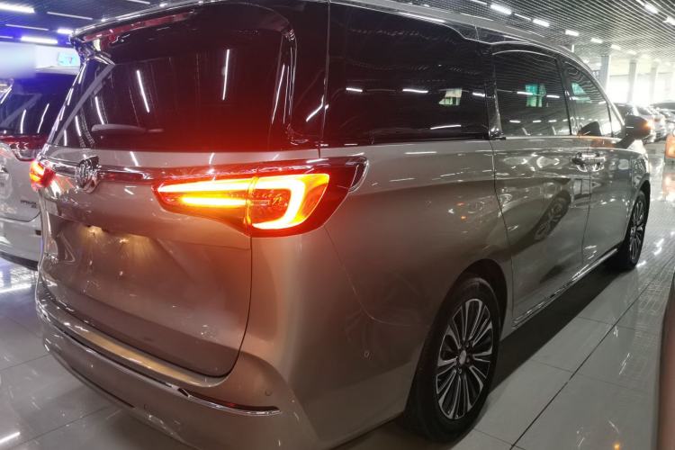 Used Buick GL8 2023 ES Lu Zun Luxury Model Rear Right 45 Deg