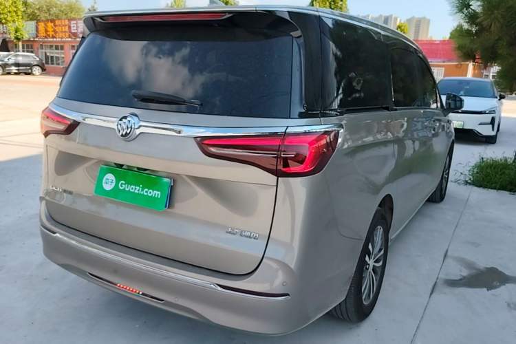Used Buick GL8 2023 ES Lu Zun Deluxe Model Rear Right 45 Deg