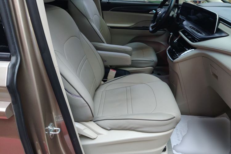 Used Buick GL8 2023 ES Lu Zun Comfort Model Right Front Seat