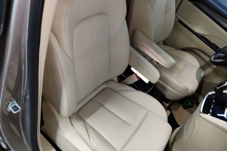 Used Buick GL8 2023 ES Lu Zun Deluxe Model Right Front Seat