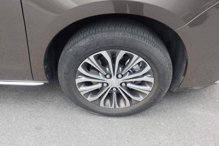 Used Buick GL8 2023 Land Executive Class Smart Enjoyment Model Right Front Wheel Hub