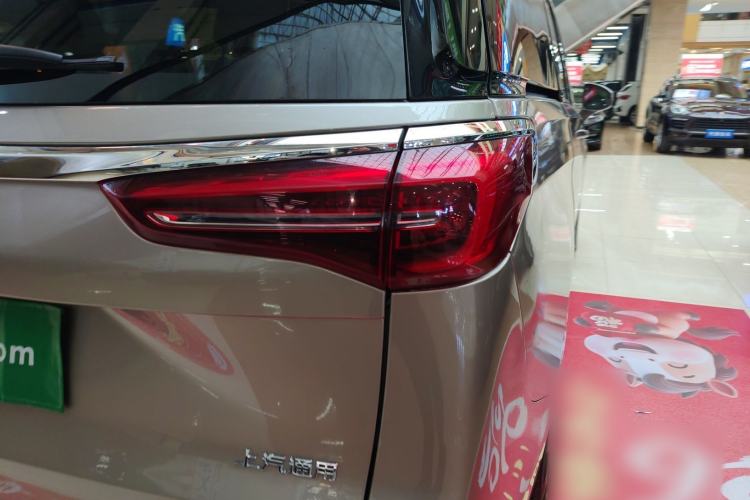Used Buick GL8 2023 ES Lu Zun Comfort Model Right Rear Taillight