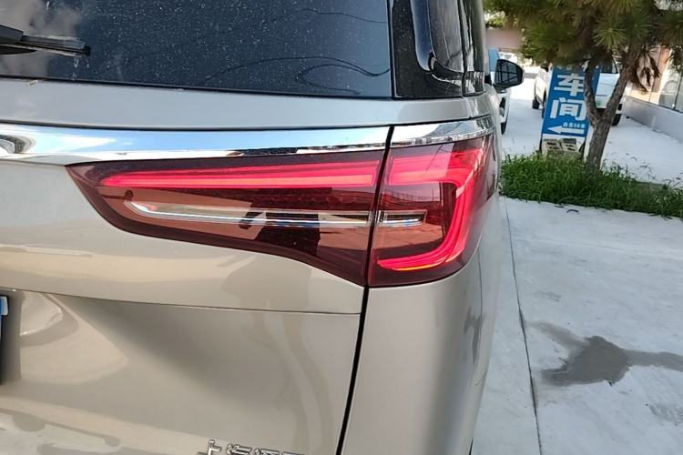 Used Buick GL8 2023 ES Lu Zun Deluxe Model Right Rear Taillight