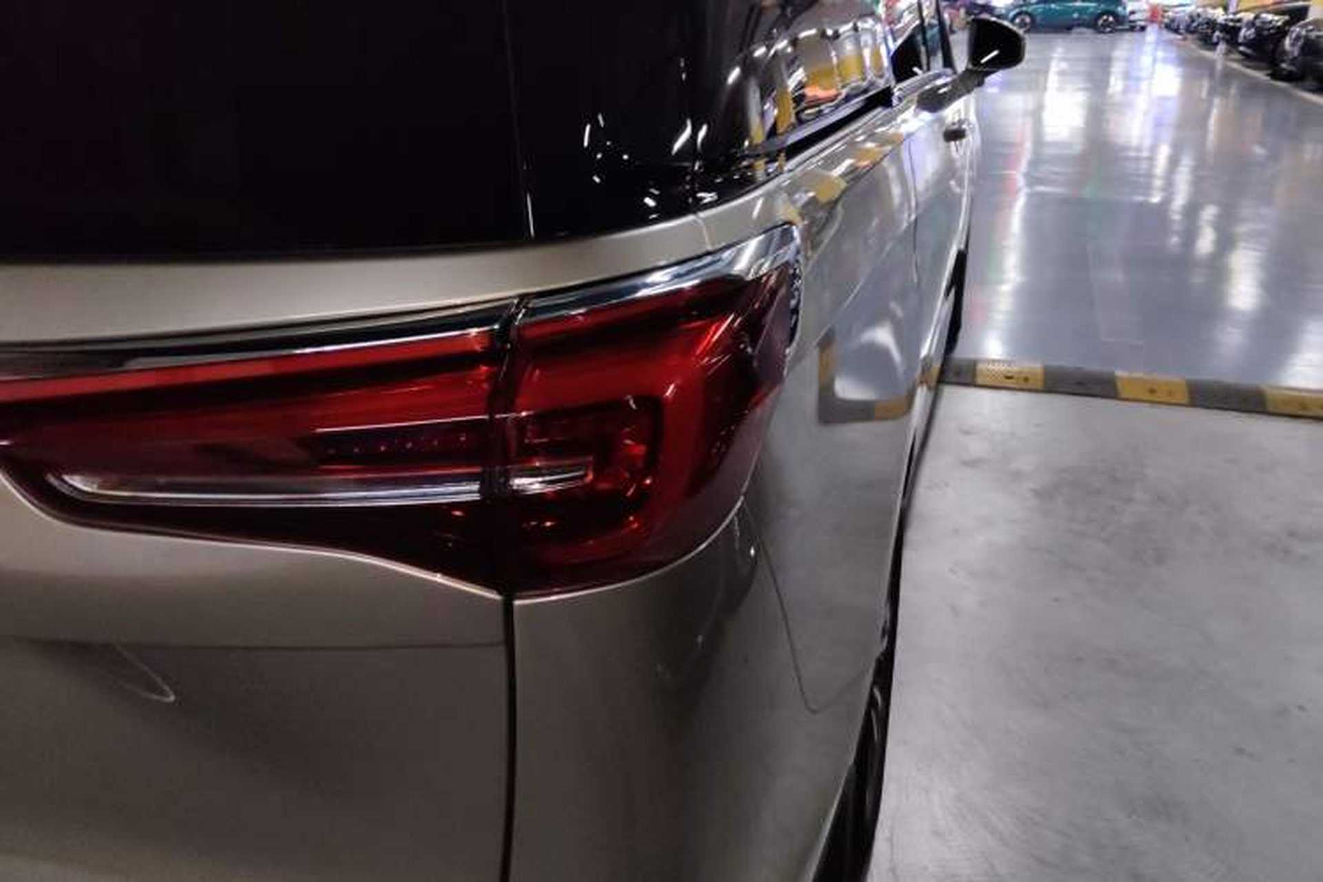 Used Buick GL8 2023 ES Lu Zun Comfort Model Right Rear Taillight