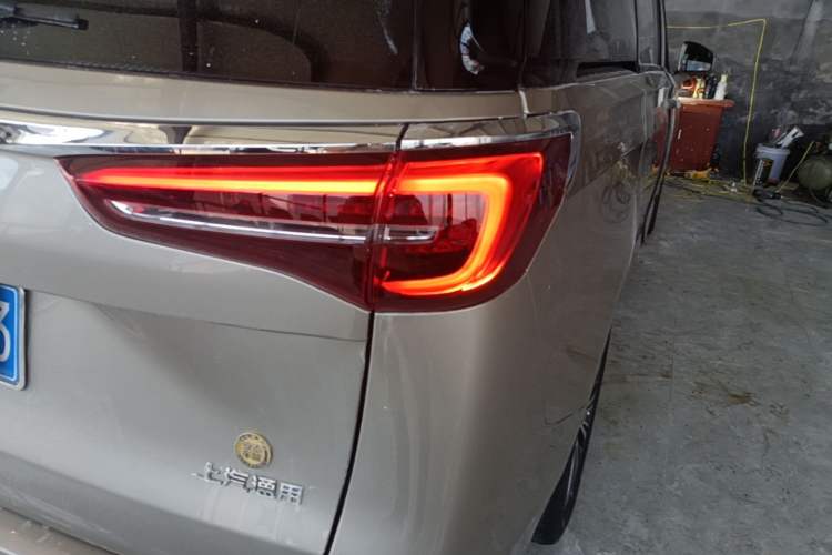 Used Buick GL8 2023 ES Lu Zun Luxury Edition and Yue Version Right Rear Taillight