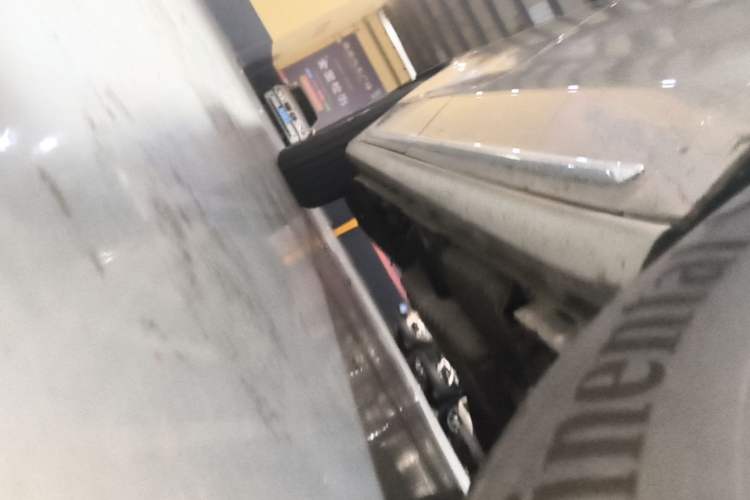 Used Buick GL8 2023 ES Lu Zun Comfort Model Right Side Sill