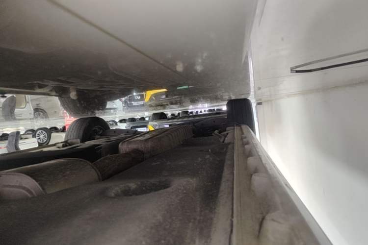 Used Buick GL8 2023 ES Lu Zun Deluxe Model Right Side Sill