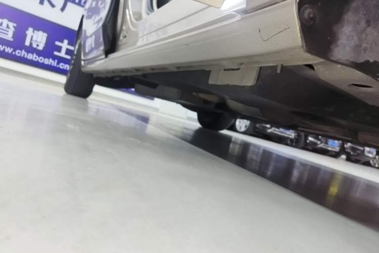 Used Buick GL8 2023 ES Lu Zun Comfort Model Right Side Sill