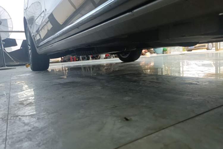 Used Buick GL8 2023 ES Lu Zun Luxury Edition and Yue Version Right Side Sill