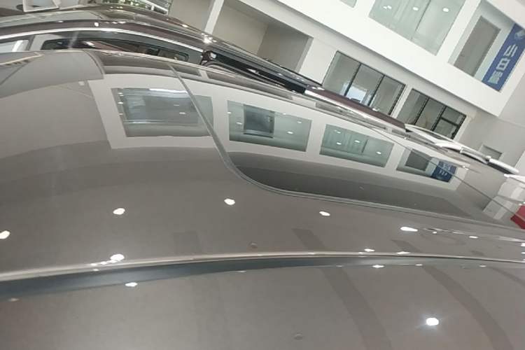 Used Buick GL8 2023 Facelifted Land Cruiser Executive Luxury Version Roof