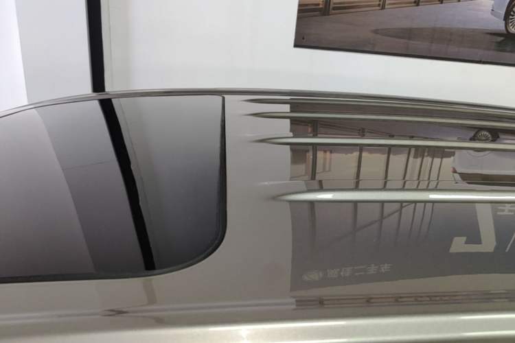 Used Buick GL8 2023 ES Lu Zun Deluxe Model Roof