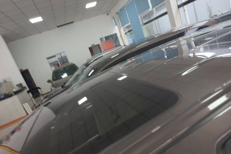 Used Buick GL8 2023 Facelifted Land Cruiser Executive Luxury Version Roof