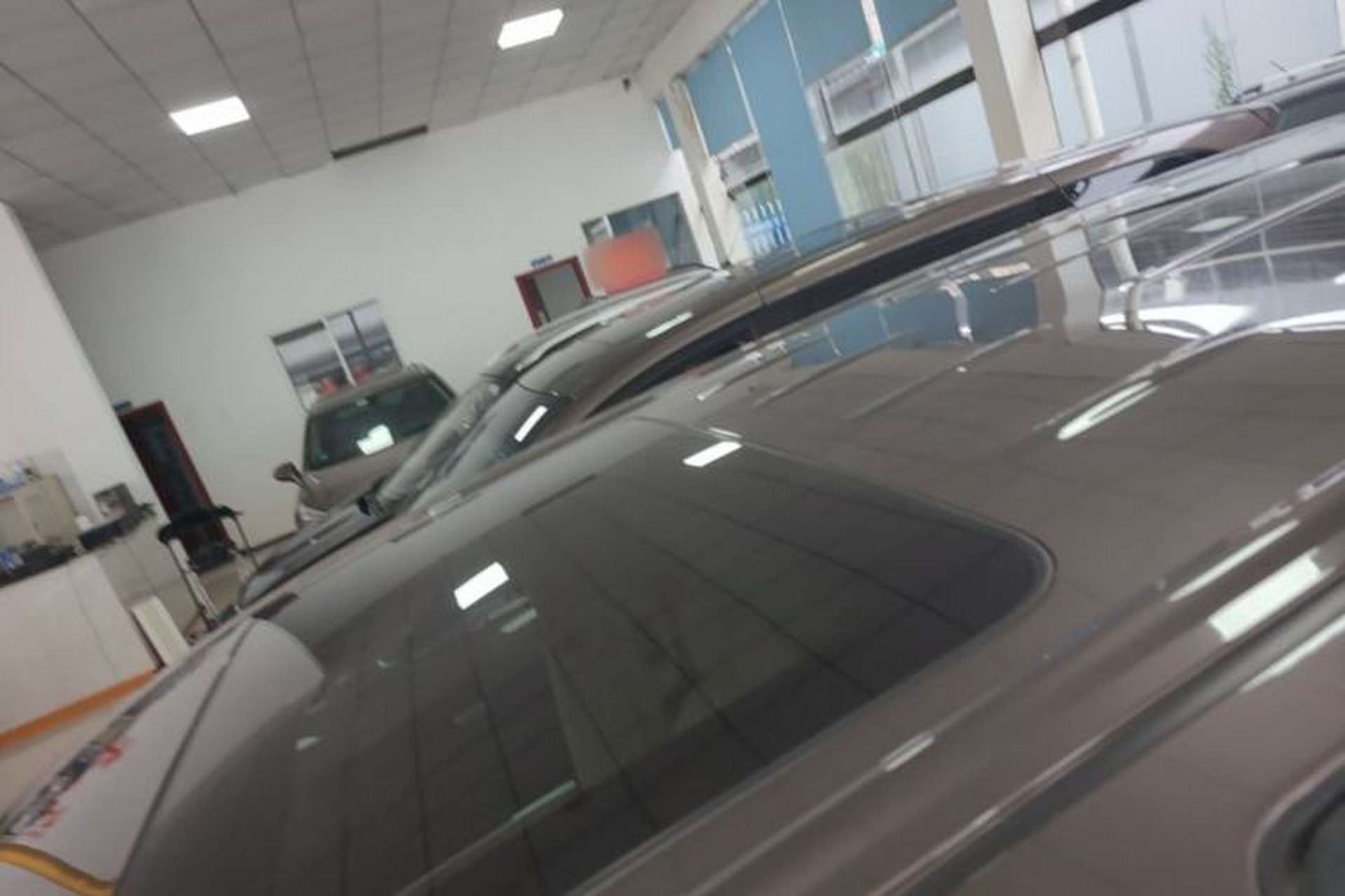 Used Buick GL8 2023 Facelifted Land Cruiser Executive Luxury Version Roof