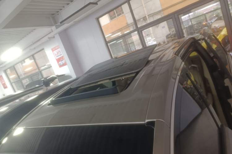 Used Buick GL8 2023 ES Lu Zun Deluxe Model Roof