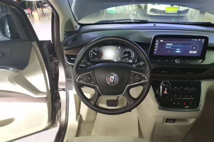 Used Buick GL8 2023 Land Executive Class 652T Luxury Model Steering Wheel