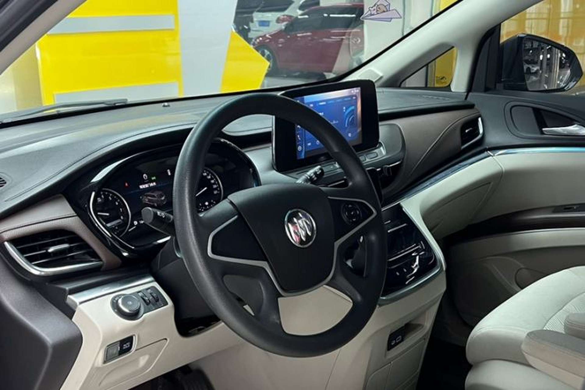 Used Buick GL8 2023 Land Executive Class Comfort Model Steering Wheel