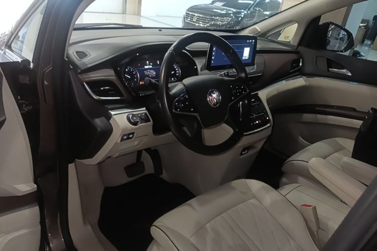 Used Buick GL8 2023 Land Executive Class 652T Luxury Model Steering Wheel