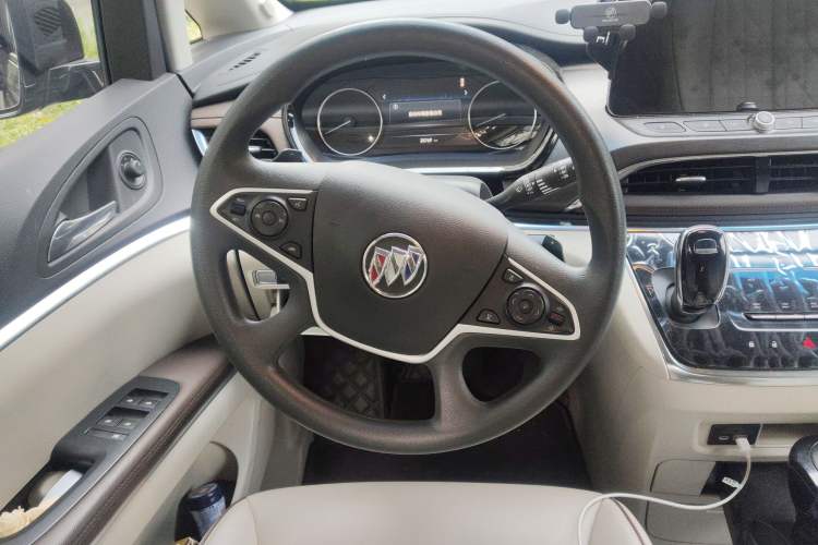 Used Buick GL8 2023 Land Executive Class Smart Enjoyment Model Steering Wheel