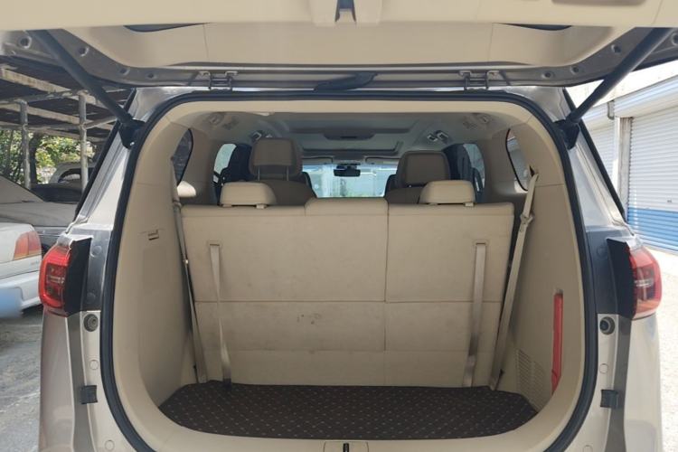 Used Buick GL8 2023 ES Lu Zun Deluxe Model Trunk
