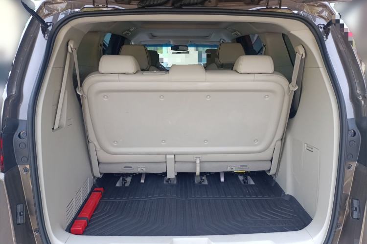 Used Buick GL8 2023 Land Executive Class 652T Luxury Model Trunk