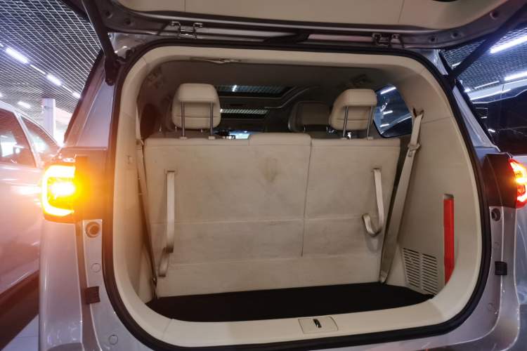 Used Buick GL8 2023 ES Lu Zun Luxury Model Trunk