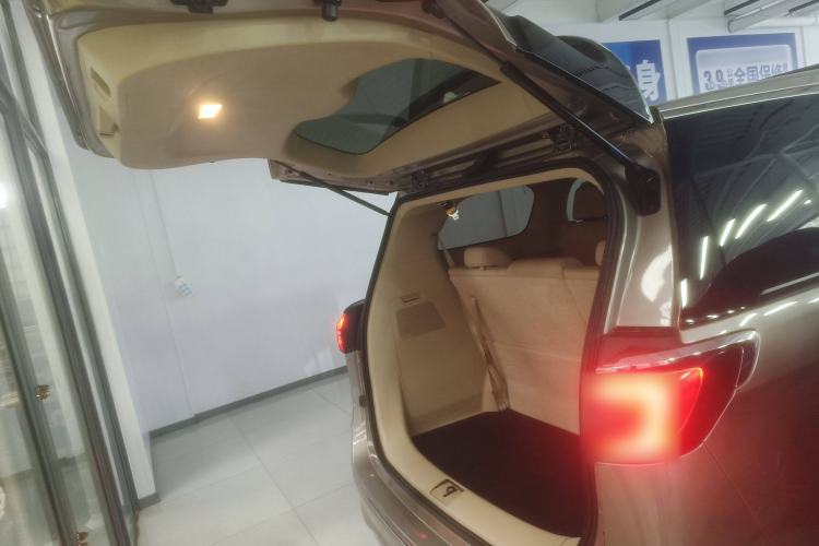 Used Buick GL8 2023 ES Lu Zun Deluxe Model Trunk