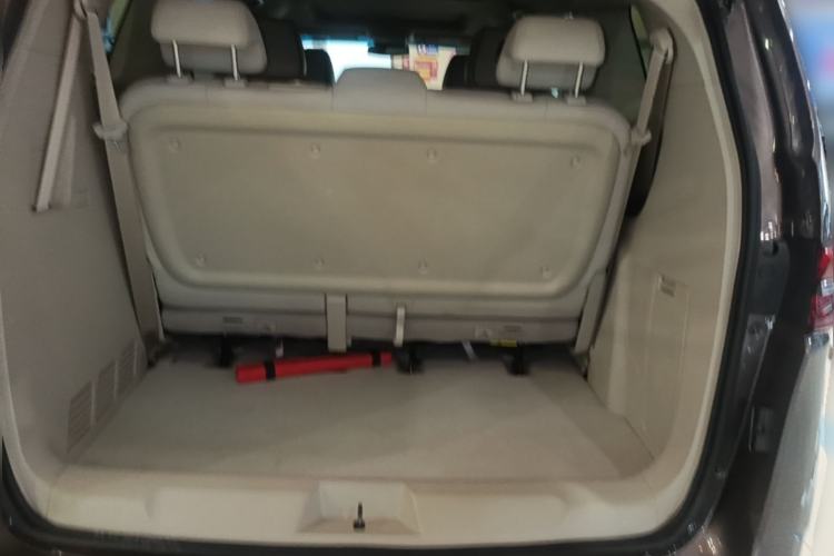 Used Buick GL8 2023 Land Executive Class 652T Luxury Model Trunk