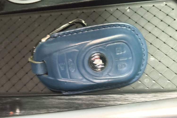 Used Buick GL8 2023 ES Lu Zun Comfort Model Vehicle Key