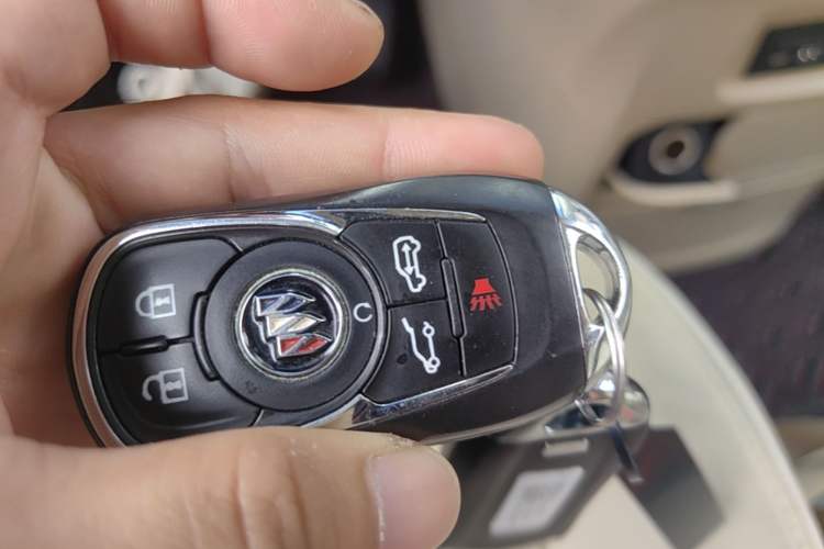 Used Buick GL8 2023 Land Executive Class Deluxe Model Vehicle Key