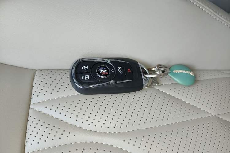 Used Buick GL8 2023 Land Executive Class Smart Enjoyment Model Vehicle Key