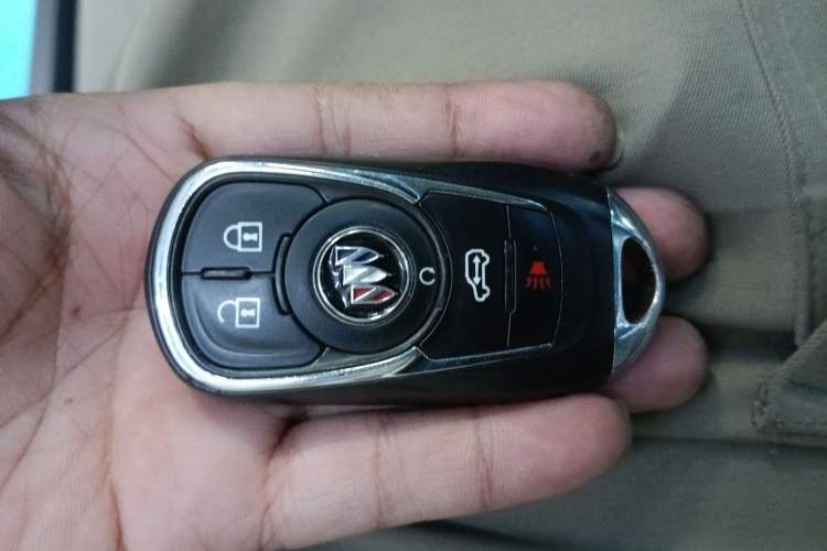 Used Buick GL8 2023 ES Lu Zun Comfort Model Vehicle Key