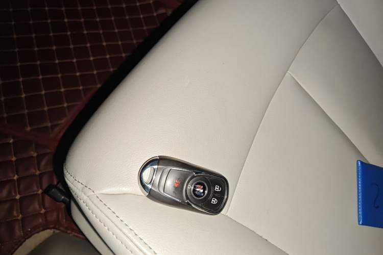 Used Buick GL8 2023 Land Executive Class Smart Enjoyment Model Vehicle Key