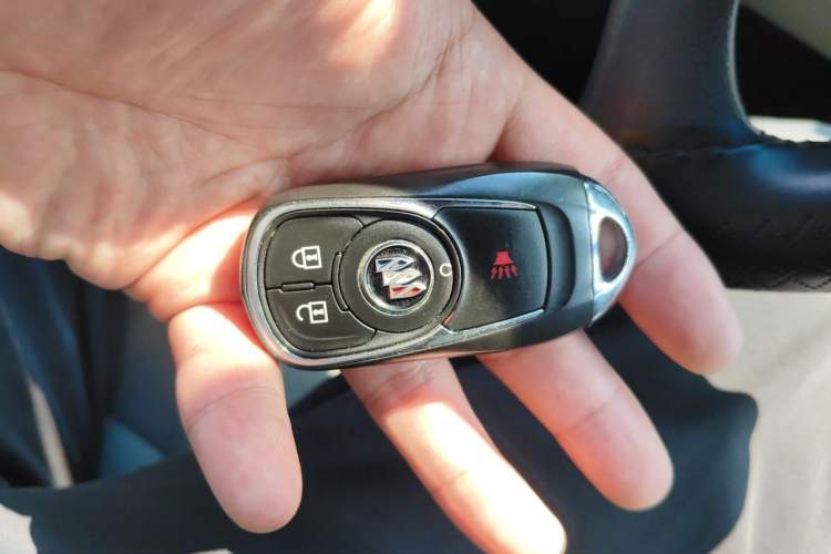 Used Buick GL8 2023 Land Executive Class Comfort Model Vehicle Key