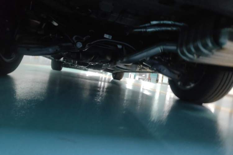 Used Buick GL8 2025 Model Land Executive Class First-Adoption Edition Chassis Rear