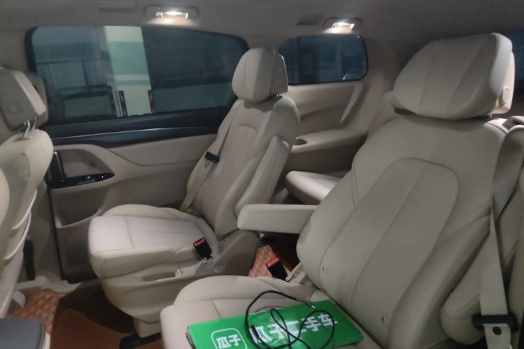 Used Buick GL8 2025 Model Land Executive Class First-Adoption Edition Left Rear Seat