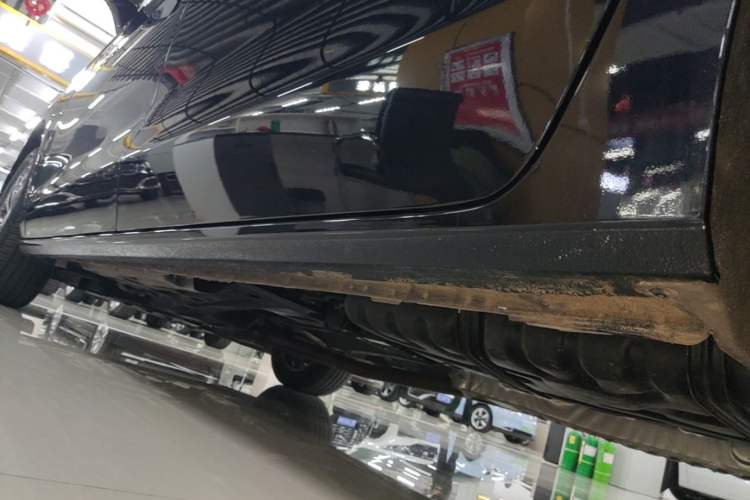 Used Buick GL8 2025 Model Land Executive Class First-Adoption Edition Left Side Sill