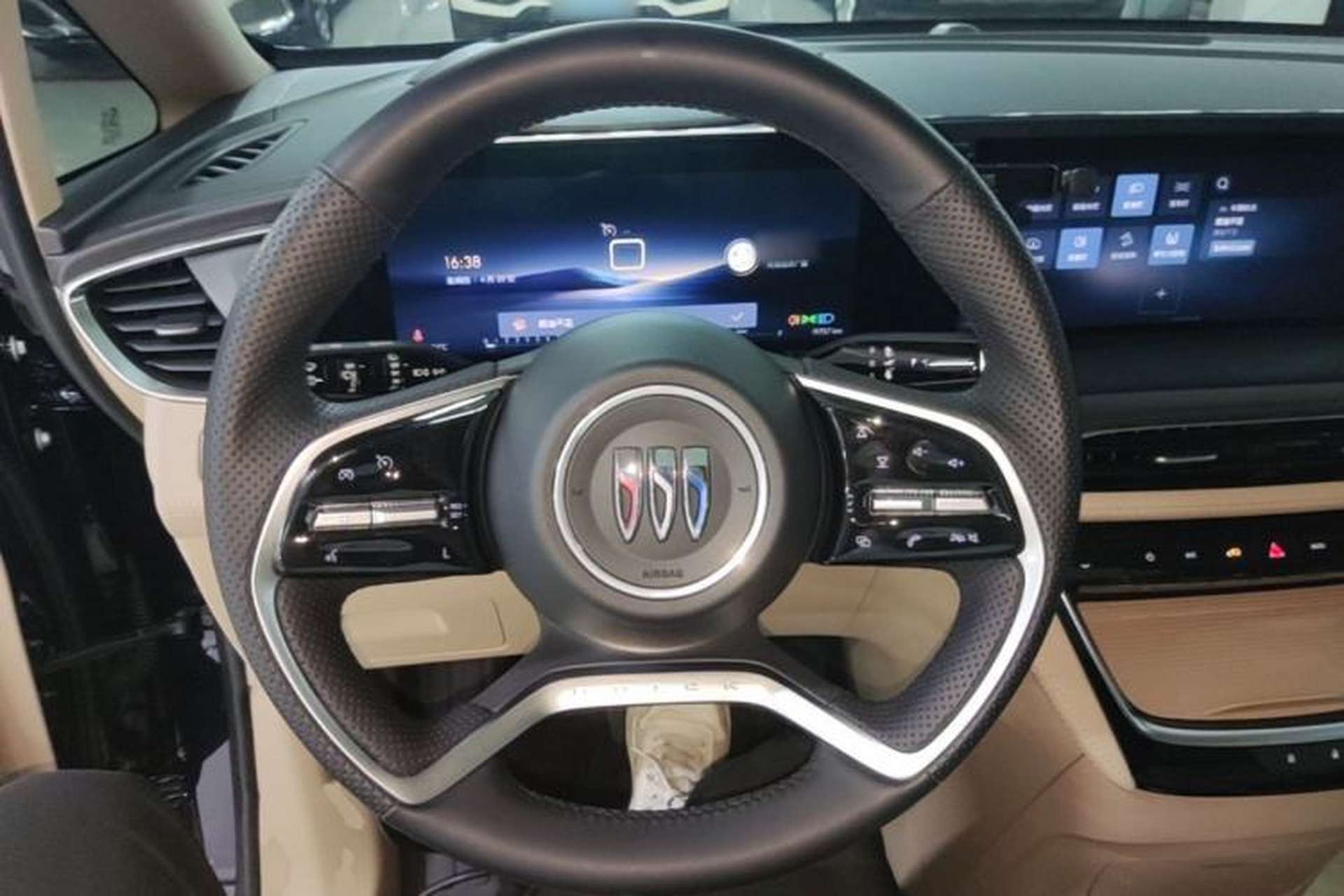 Used Buick GL8 2025 Model Land Executive Class First-Adoption Edition Steering Wheel